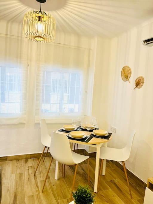 New Spacious And Cozy Apartment - Malaga Ngoại thất bức ảnh