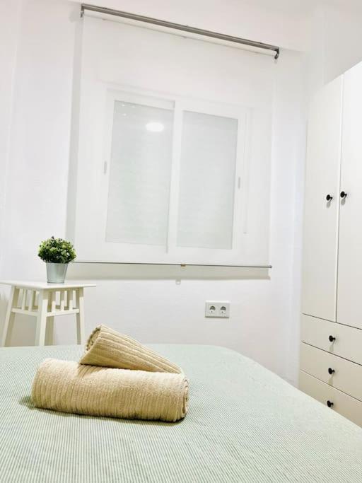 New Spacious And Cozy Apartment - Malaga Ngoại thất bức ảnh