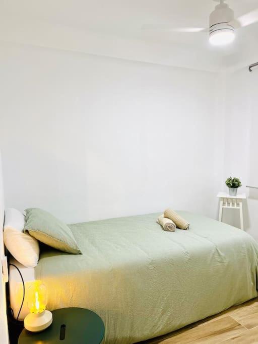New Spacious And Cozy Apartment - Malaga Ngoại thất bức ảnh