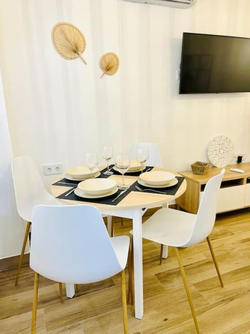 New Spacious And Cozy Apartment - Malaga Ngoại thất bức ảnh